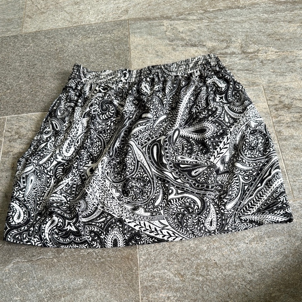 LOFT Black and White Bubble Mini Skirt